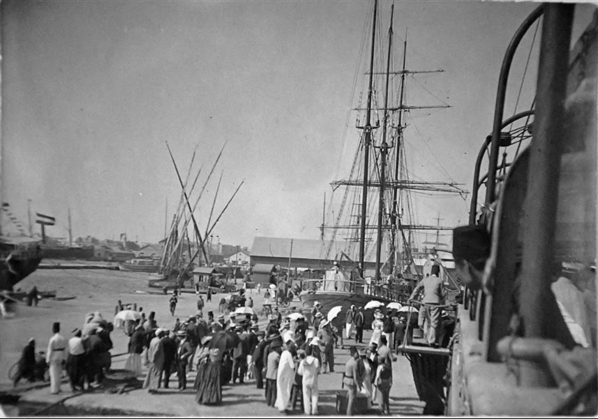 View of the port of Alexandria, photographed from the steamship the “Nile” shortly before departure. Angelo Sesana Archive. 