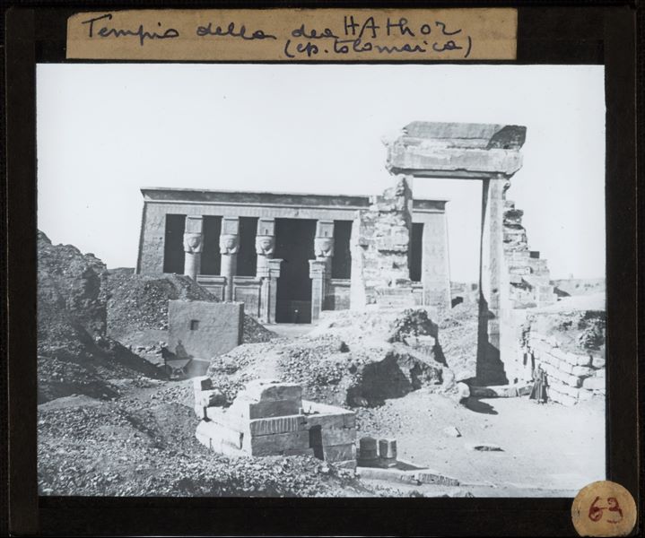 Entrance and pronaos with Hathor columns at the Temple of Dendera. Probably a 19th century photograph.