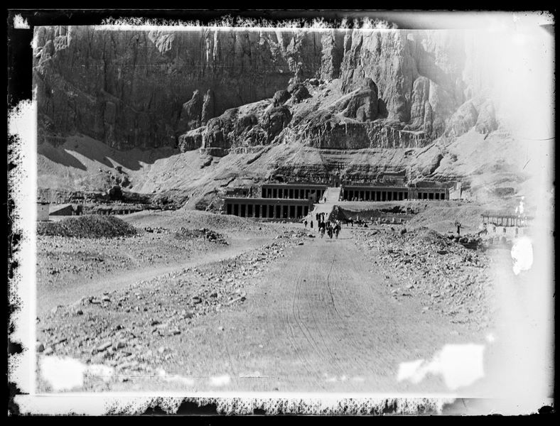  View of the remains of the three temples at Deir el-Bahari. On the left, the Temple of Montuhotep II, in the middle, the Temple of Tuthmosis III and finally, on the right, the Temple of Queen Hatshepsut. 