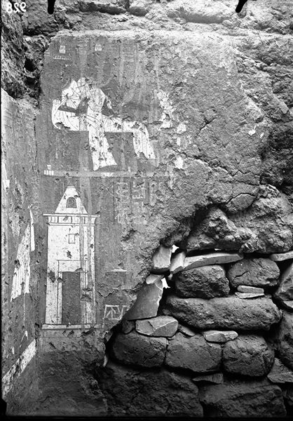 Right sidewall from the chapel of Maya. The upper register shows Maya and his wife Tamit seated next to an offering table. In the lower register there is a chapel. Schiaparelli excavations.