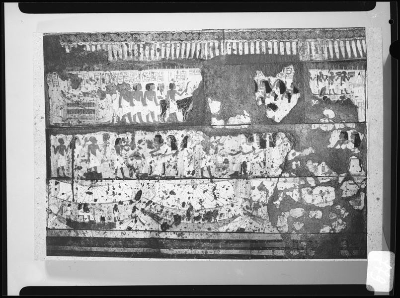 General view of the left sidewall from the chapel of Maya, reconstructed at Museo Egizio. 