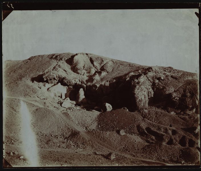 Rock-cut sanctuary of the goddess Meretseger and the god Ptah. Some excavations conducted by the Italian Archaeological Mission can be seen on the right. Schiaparelli excavations.