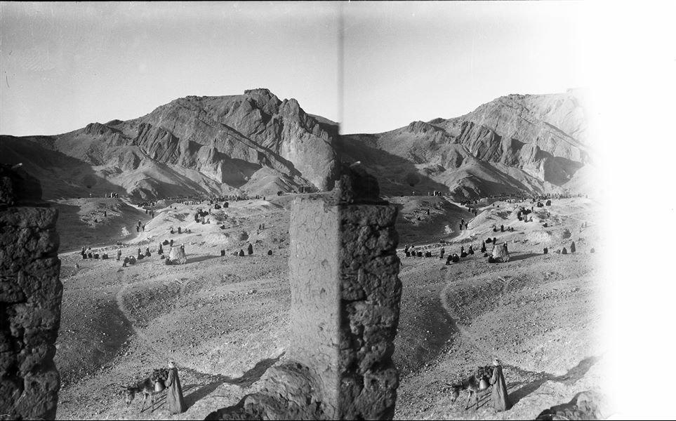 Momento di scavo nella Valle. Scavi Farina.