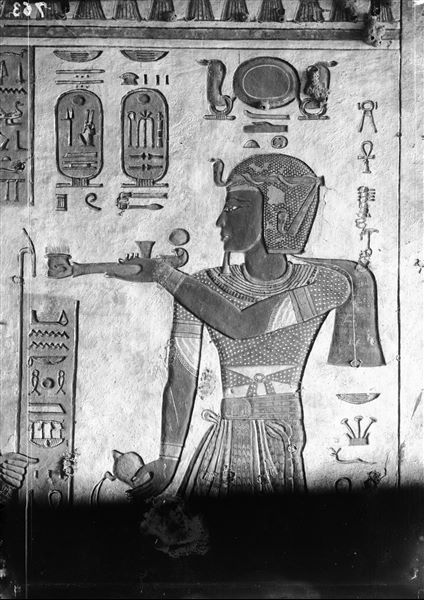 West wall of the vestibule (scene 5) from tomb QV44, depicting Ramesses III facing the god Geb (the latter not visible in this photograph). Schiaparelli excavations.