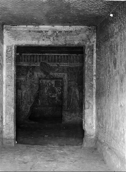 Interior of the tomb of Queen Tyti (QV52). Photograph taken from the vestibule, in the direction of the burial chamber. In the background, the decoration on the back wall of the rear annex can be seen. 