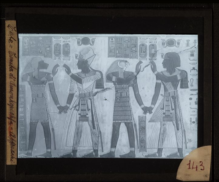 Particolare degli affreschi sulla parete dell'anticamera nella tomba del principe Amenherkhepeshef (QV55) presso la Valle delle Regine. Scavi Schiaparelli.