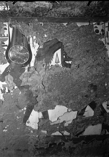 Secondo annesso orientale, parete nord, scena 37. Nefertari è rappresentata nell’atto di adorare Hathor nelle sue sembianze animali.