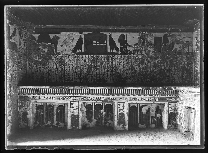 Veduta dell’anticamera, parete ovest, scena 3, della tomba QV66, della regina Nefertari. Scavi Schiaparelli.