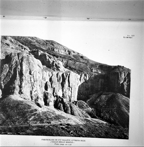 Particolari di un vallone attiguo alla Valle delle Regine (da pubblicazione di Schiaparelli). Scavi Schiaparelli.