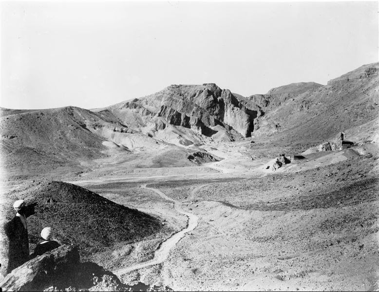 General view of the Valley of the Queens. On the right, the Coptic monastery at Deir er-Rumi. 