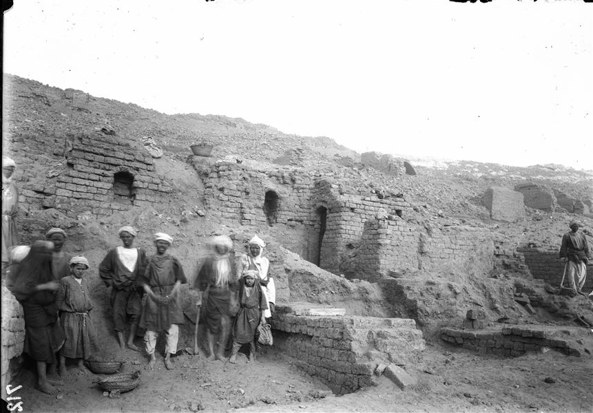 Excavations along the slopes on the western side of the southern hill. Significant constructions brought to light, perhaps related to the nearby storage houses or a logistical support point for the personnel connected to the fortress. Schiaparelli excavations. 