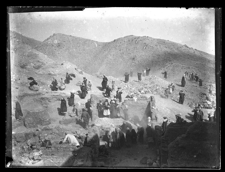  Egyptian workers on an excavation conducted by the Italian Archaeological Mission in Egypt, presumably at Gebelein. 