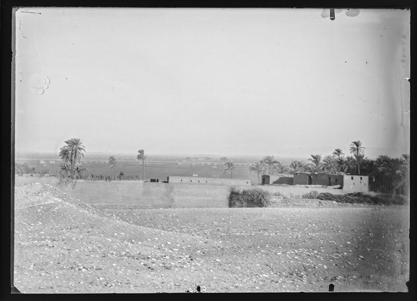  View of the landscape around Gebelein, where some modern buildings can be seen.
