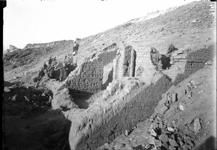 Excavations along the slopes on the western side of the southern hill. Significant constructions brought to light, perhaps related to the nearby storage houses or a logistical support point for the personnel connected to the fortress. Schiaparelli excavations. 