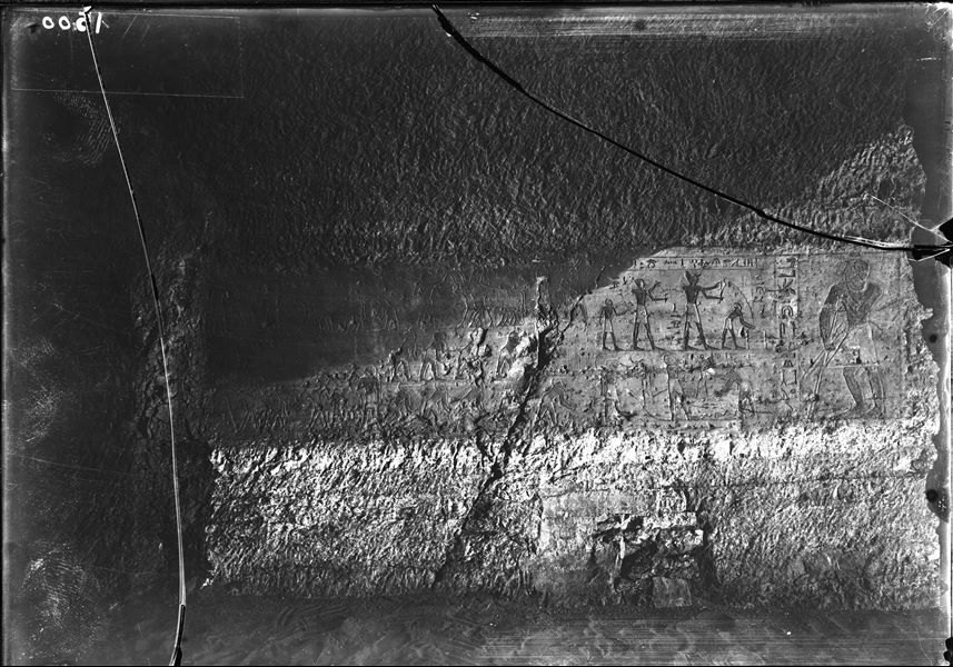 View of the east wall of the burial chamber, with offering scenes (labelled as Scene No. 7), inside the tomb of Mekhou (QH 25). Schiaparelli excavations.