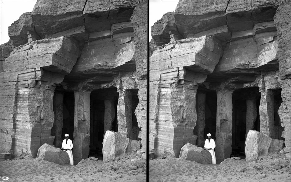 Ingresso della tomba di Khunes (QH 34h). Scavi Schiaparelli.