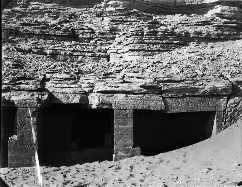 Entrance to the tomb of Senmesi (QH 35l), not yet completely uncovered from the sand. Schiaparelli excavations.