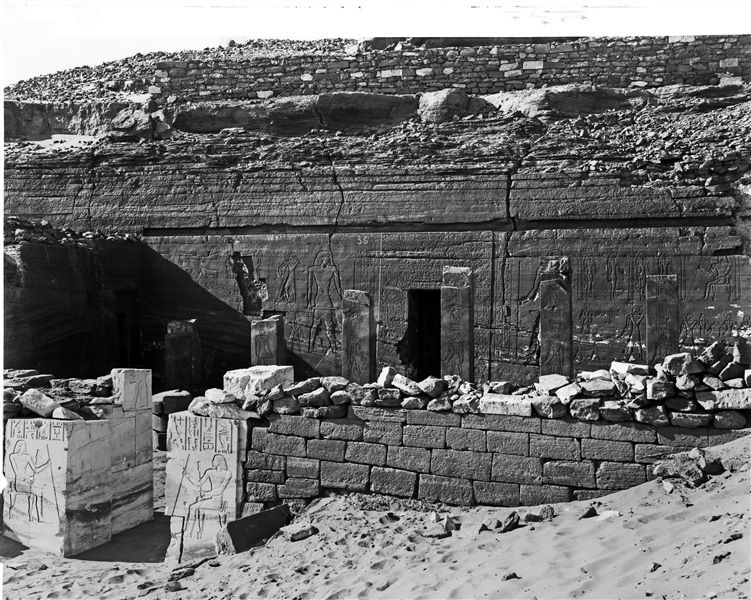 Courtyard and facade of the tomb of Sarenput I (QH 36), after the removal of the sand. 