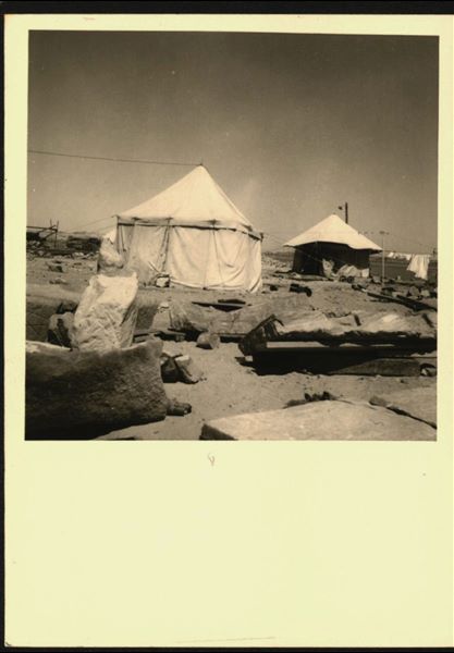 Magazzino di Wadi es-Sebua, dove per un breve periodo furono immagazzinati i blocchi del tempio di Ellesiya, tagliato in 66 parti e salvato dal crescente Lago Nasser, che avrebbe in poco tempo sommerso l’area. 