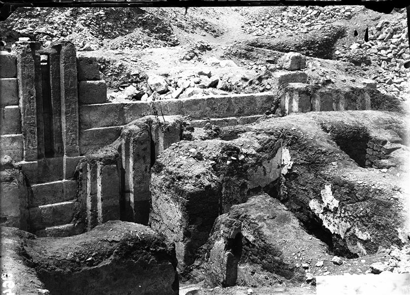 Mastaba di Iteti, facciata est (da didascalia originale). Scavi Schiaparelli.