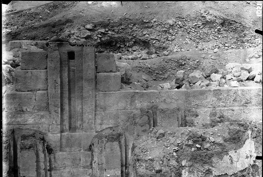 Mastaba di Iteti, falsaporta (S.01843). Scavi Schiaparelli.