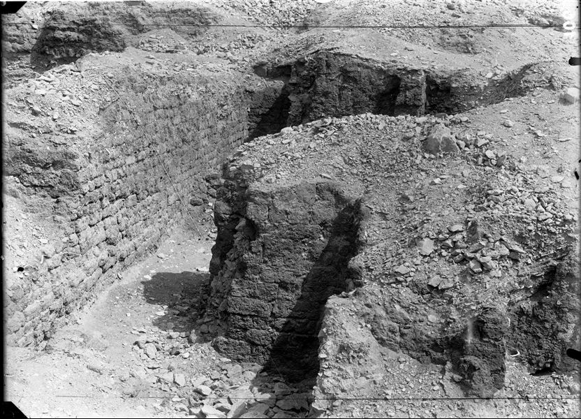 View of a building, presumably in the excavation zone given in concession to the Italian Archaeological Mission in Giza, not yet identified. Schiaparelli excavations.