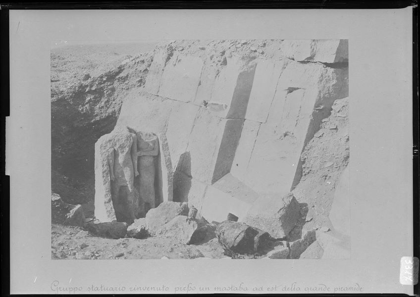 The discovery of the group-statue of spouses in an unrecognisable area. Schiaparelli excavations.