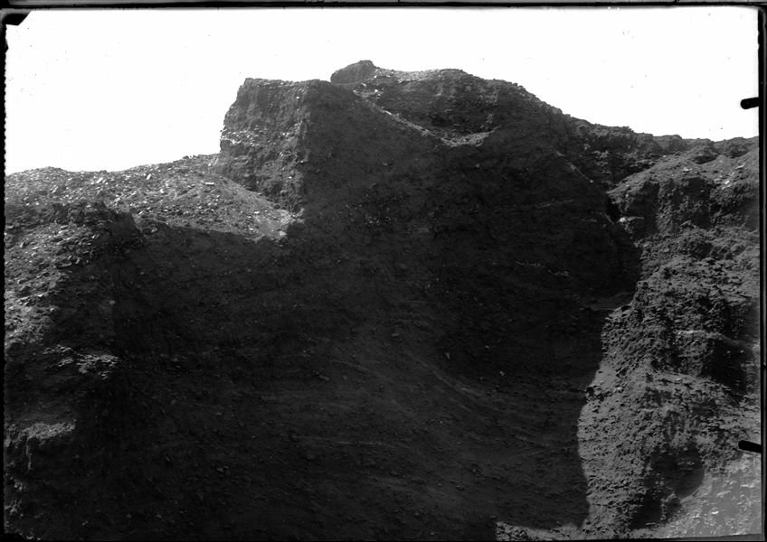 Panoramic photograph 2/4, connecting with the previous one. Schiaparelli excavations.
