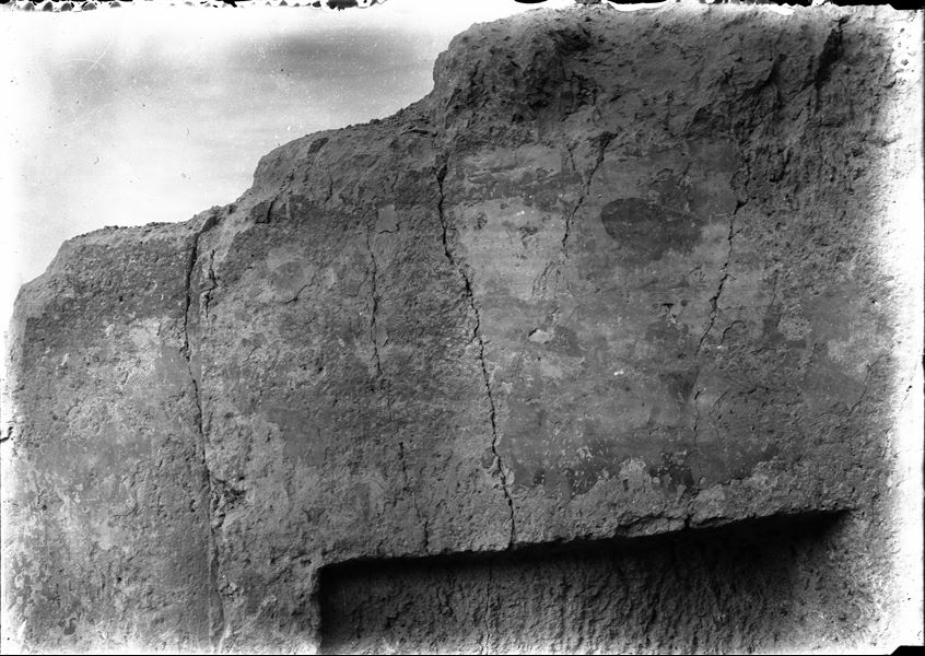 Tomb H11.1 of the Northern Soldiers, south wall. A partial representation of marching soldiers can be seen. Schiaparelli excavations.