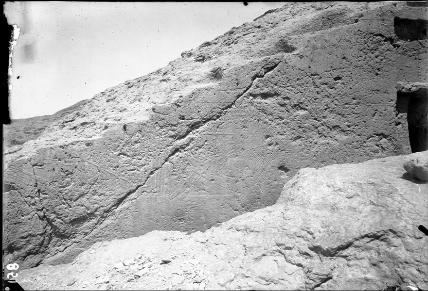Tomba di Kai-khent (A2), corridoio d’entrata, lato sud, muro nord. Scavi Schiaparelli.