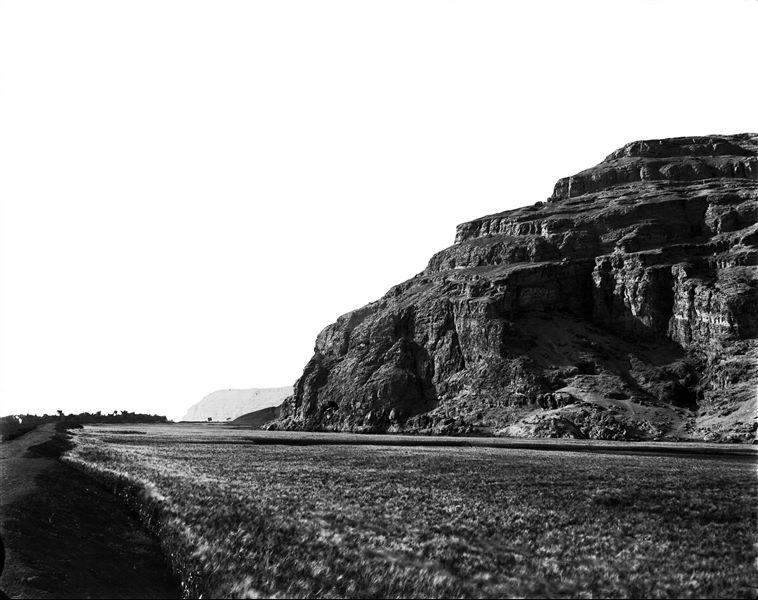 View of the rock-cut tombs, in the westernmost area. Here, tomb number 2 is identifiable. Schiaparelli excavations. 