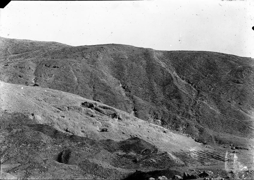 Excavation area between the tombs of Ibu and Wahka II. Schiaparelli excavations.