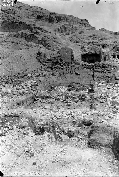 Tomb of Wahka II, ascending corridor. The brick construction to the west (left) corresponds to the so-called Greek tomb. Schiaparelli excavations.