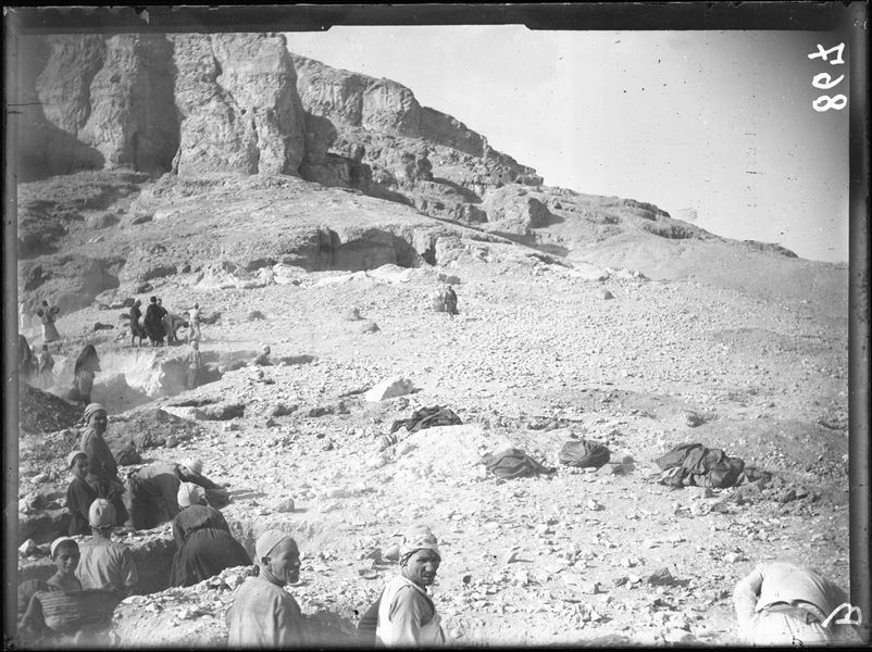 Excavations near the tomb of Ibu, initial phases. Schiaparelli excavations.